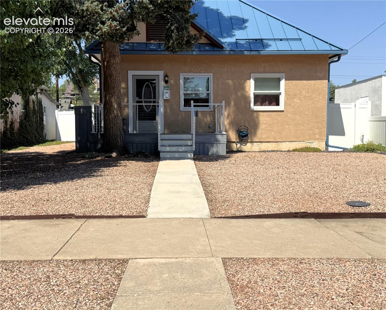 2115 Court Street