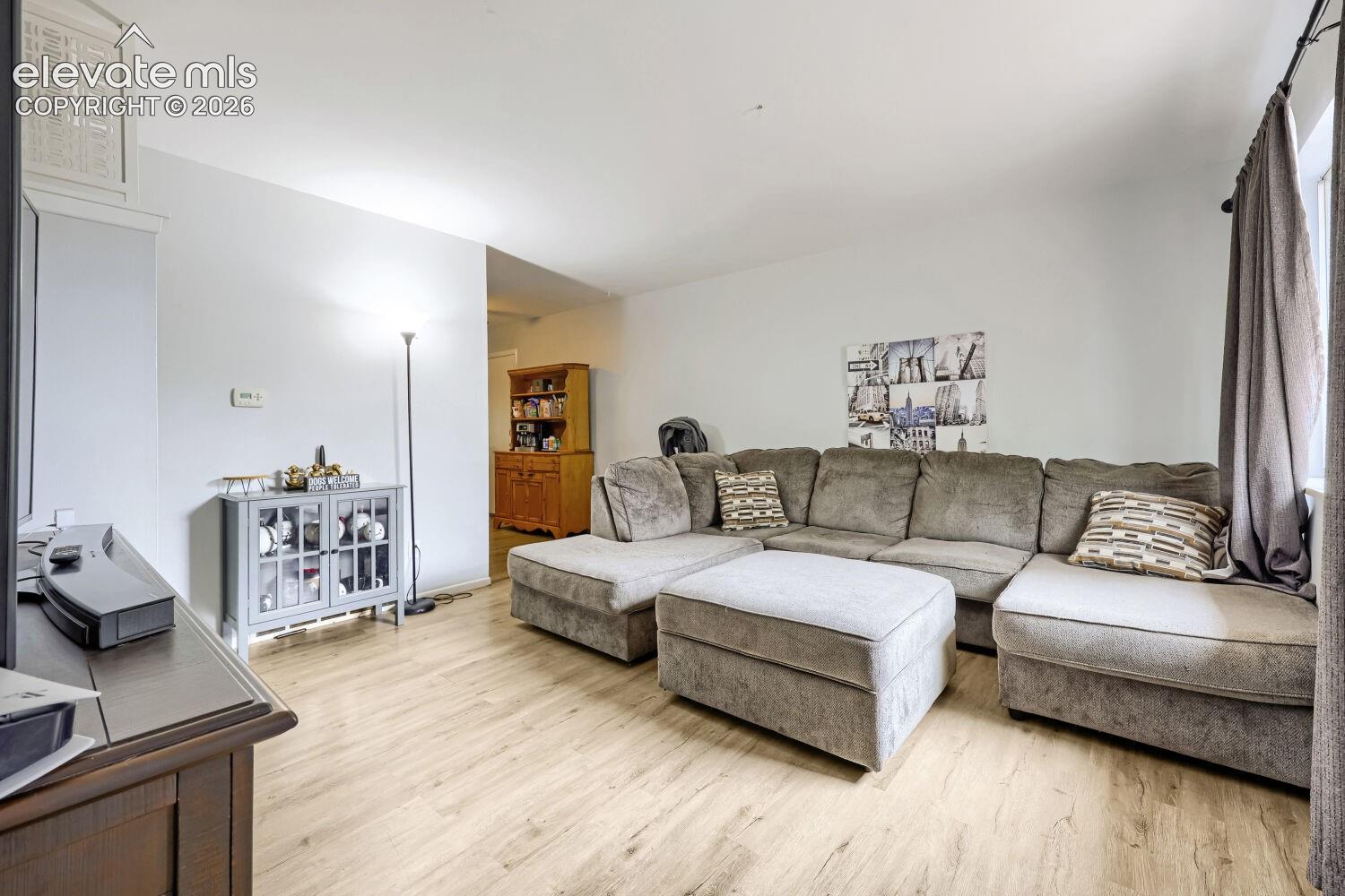 318 Kenwood Circle