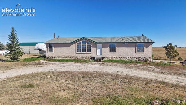 5955 S CALHAN RD, CALHAN, CO 80808 - Image e6ac801934ceb3fa80cef657a96816ef/1386568043