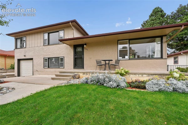 801 WESTACRES AVE, PUEBLO, CO 81005 - Image e7775d32e8463bdd4f6e23ce0fb01fb1/3885302154