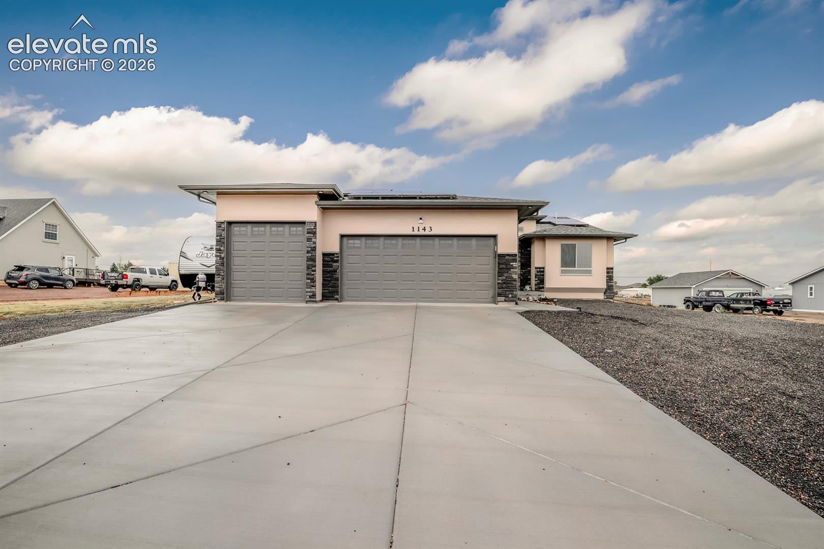 1143 E Purcell Lane