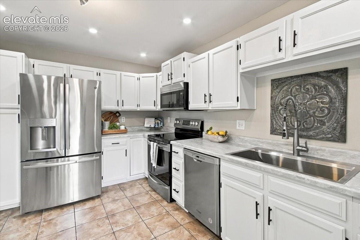 496 W Rockrimmon Boulevard F