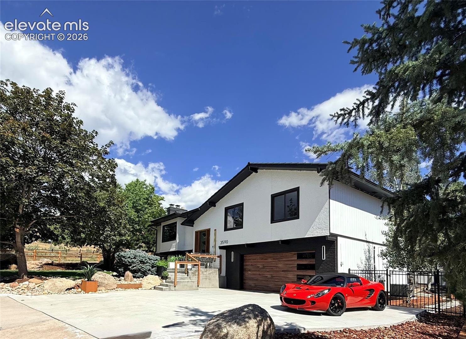 3590 Clubheights Drive