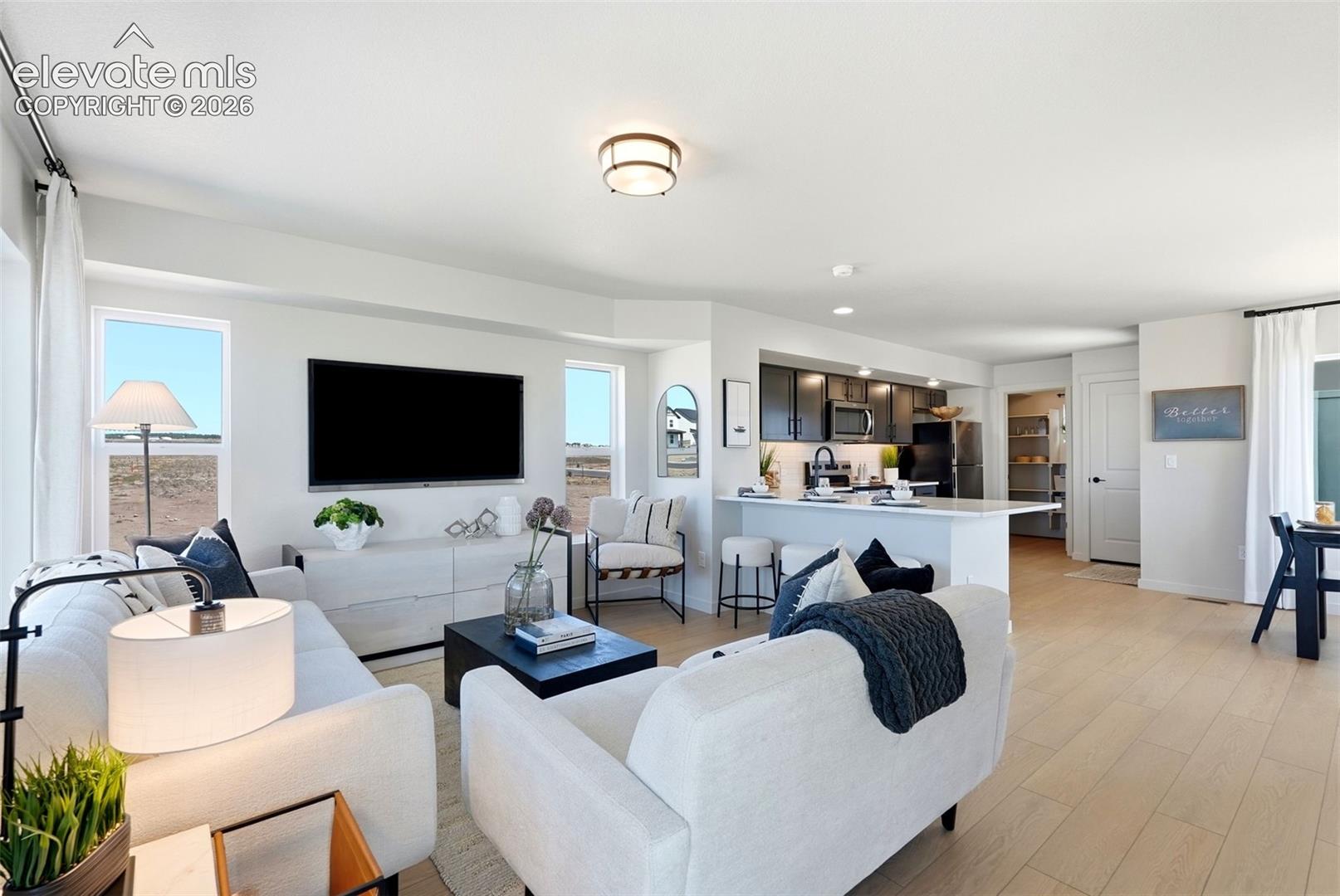 8760 Naperville Heights