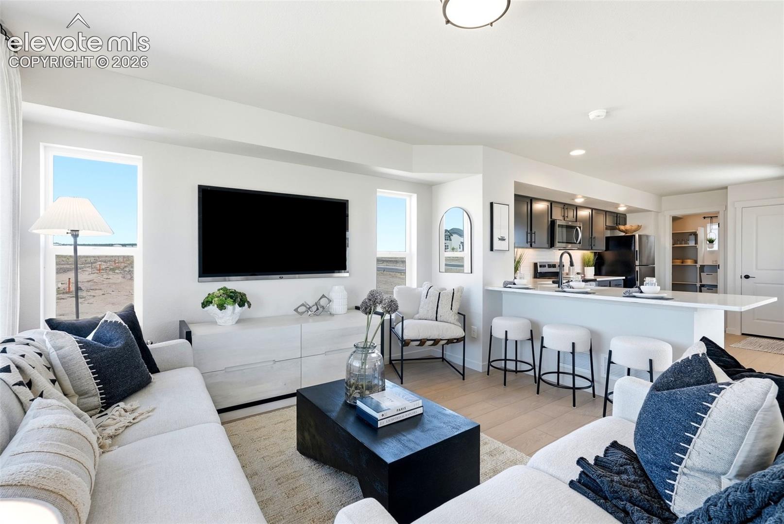 8760 Naperville Heights