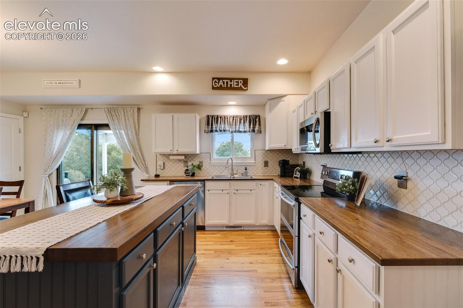 9509 Bur Oak Lane