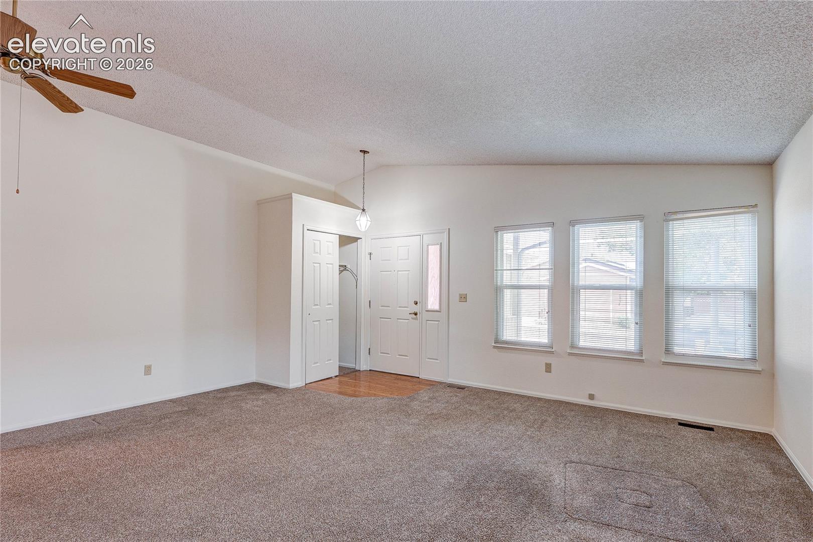 2533 Patriot Heights
