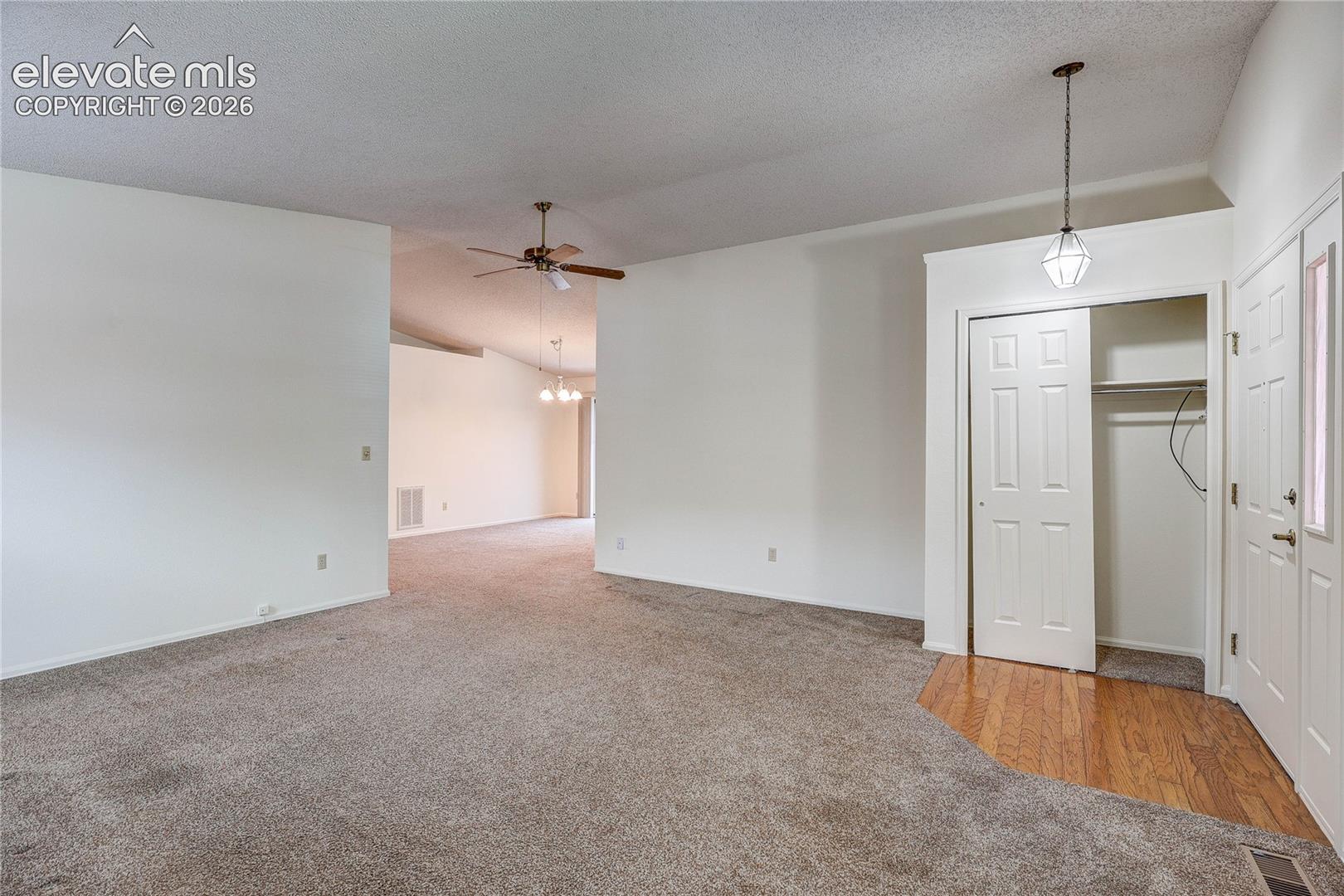 2533 Patriot Heights