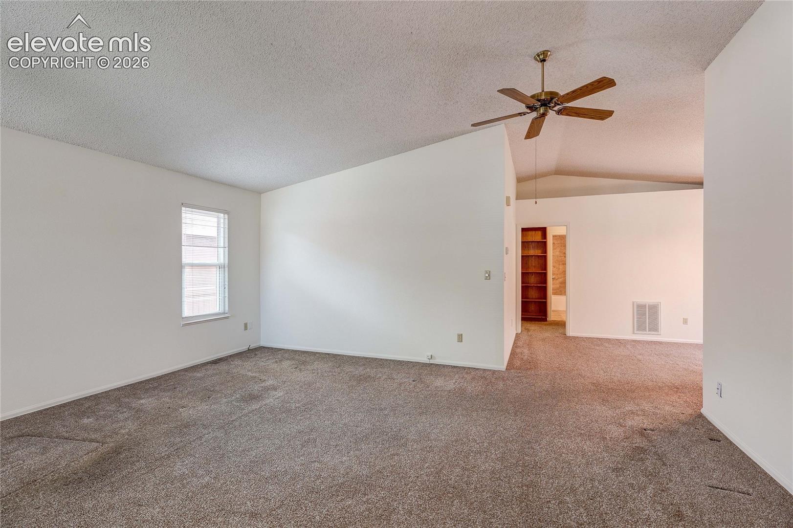 2533 Patriot Heights