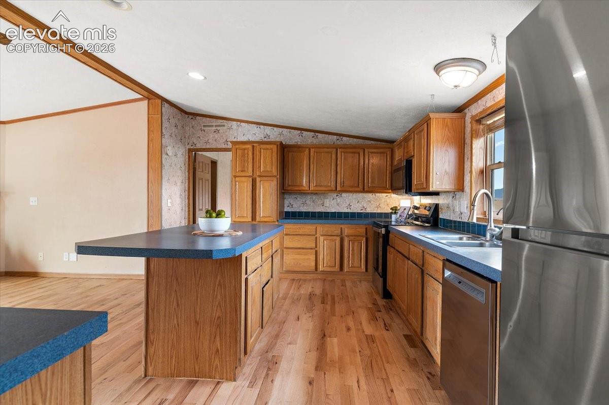 9735 Avenida Alegre Point