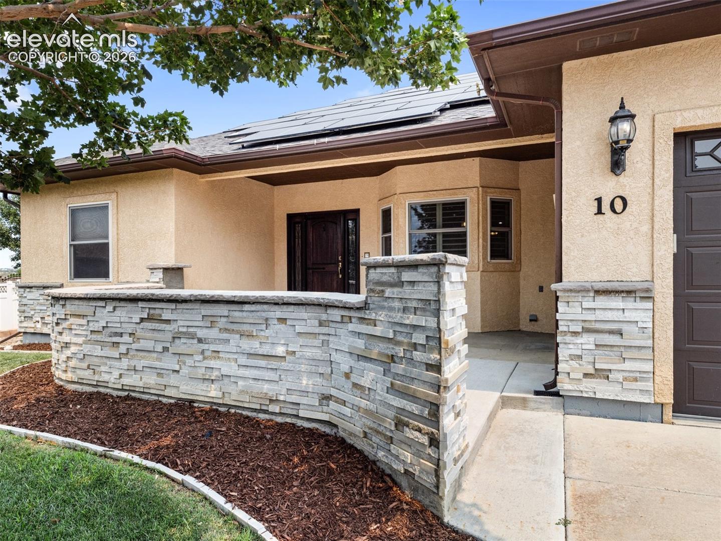 10 Erica Court