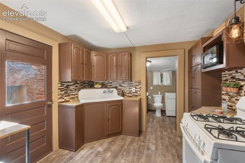 Tiny photo for 215 Washington Avenue, Manitou Springs, CO 80829 (MLS # 3252772)
