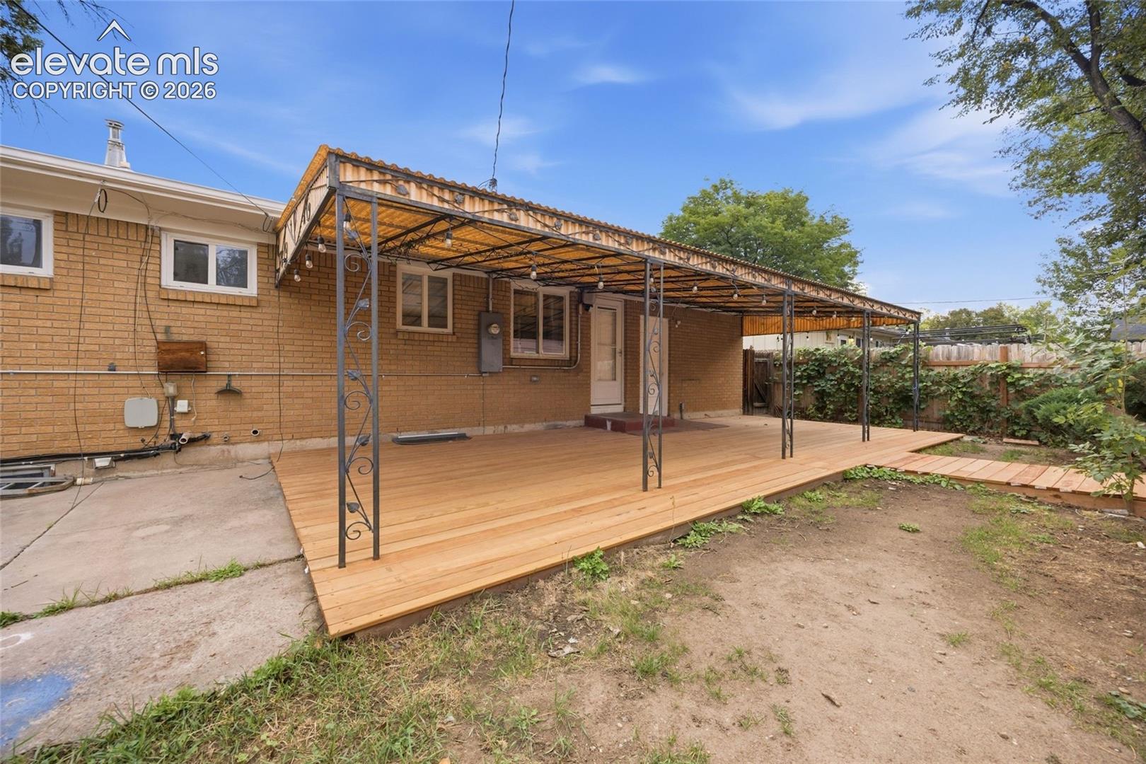 2826 Jon Street