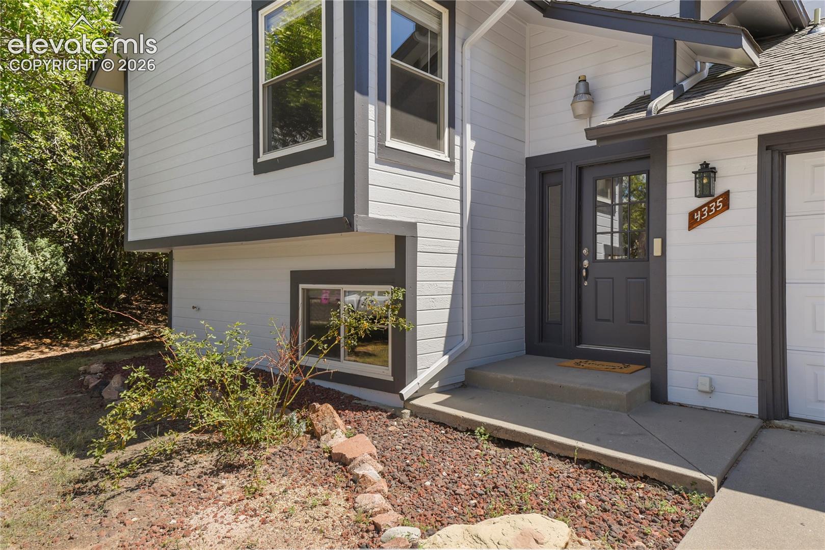 4335 Conquista Drive