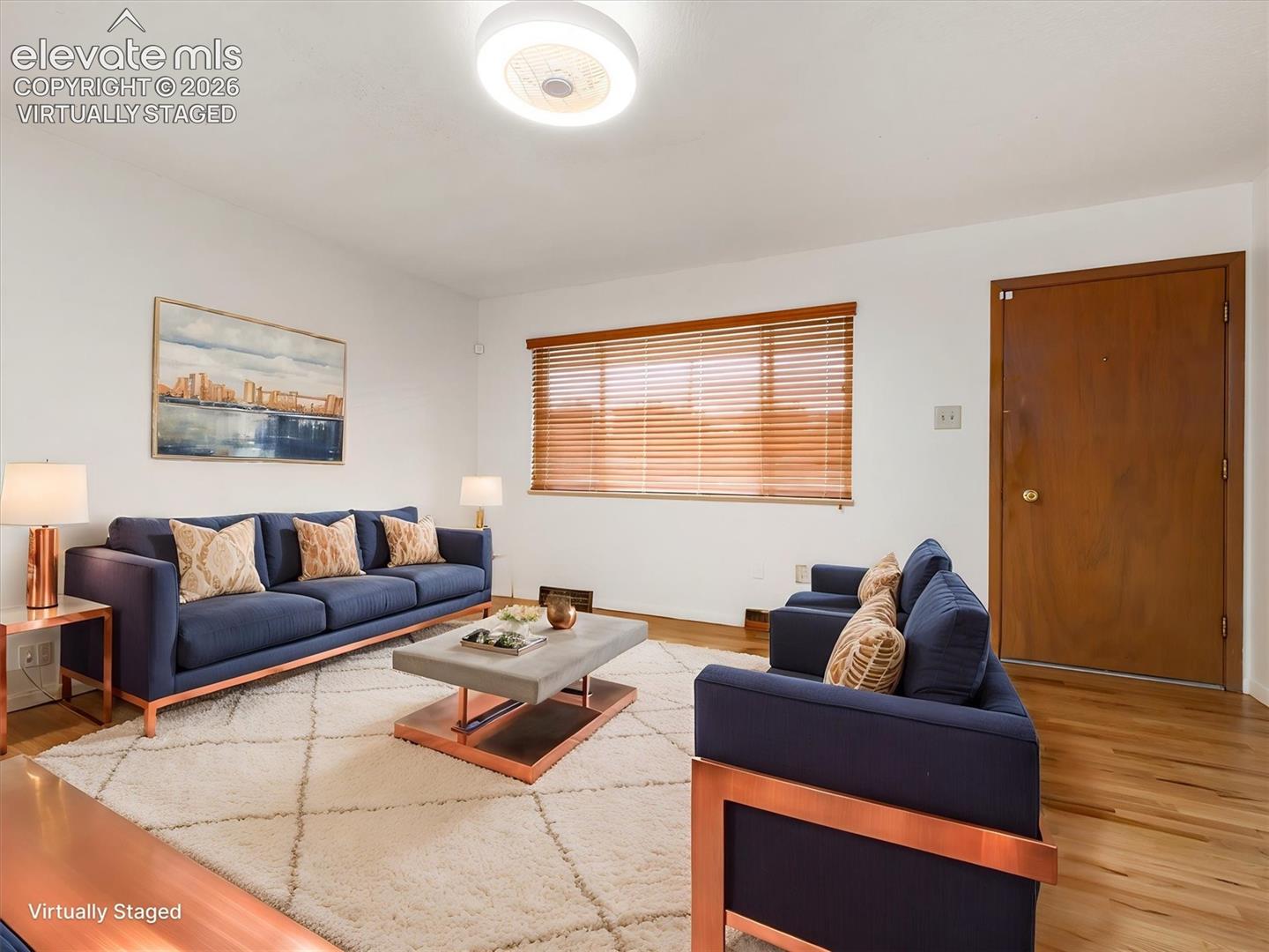 321 W Adams Avenue