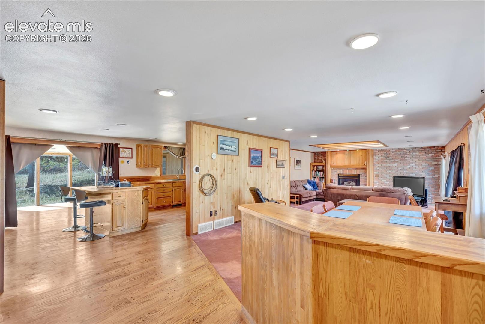 2120 Broken Circle Road