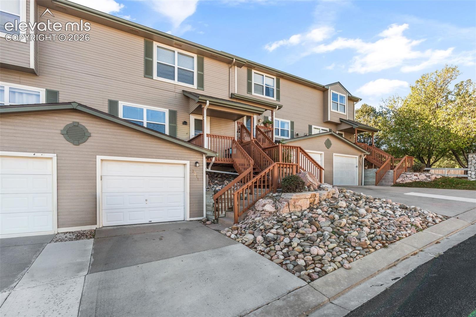 3211 Hearthridge Circle