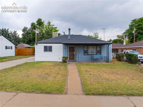 Photo of 2541 Camellia Street, Pueblo, CO 81005 (MLS # 8469151)