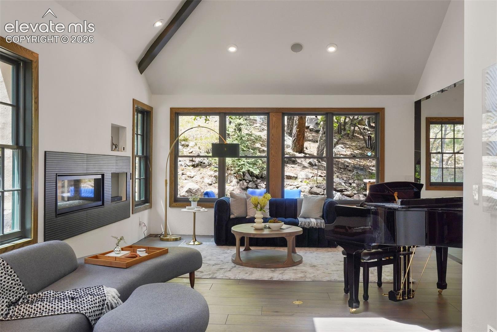 4485 Carriage House View