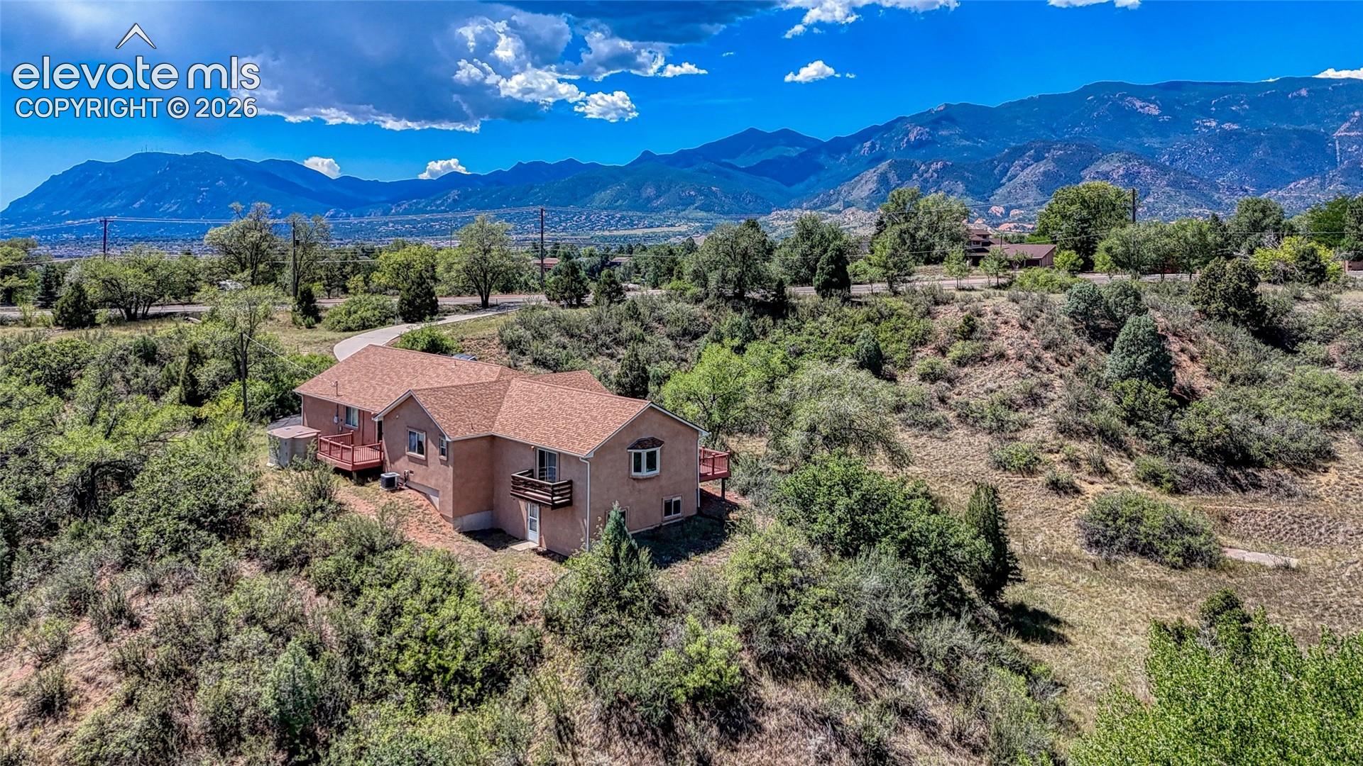 2205 Mesa Road