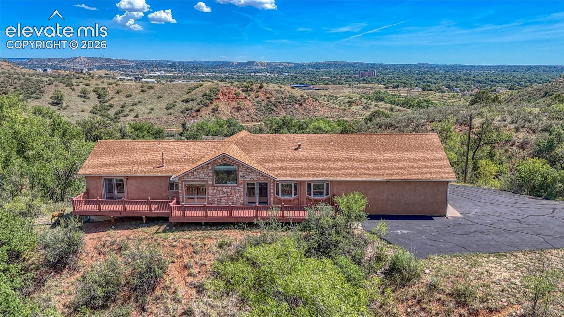 2205 Mesa Road