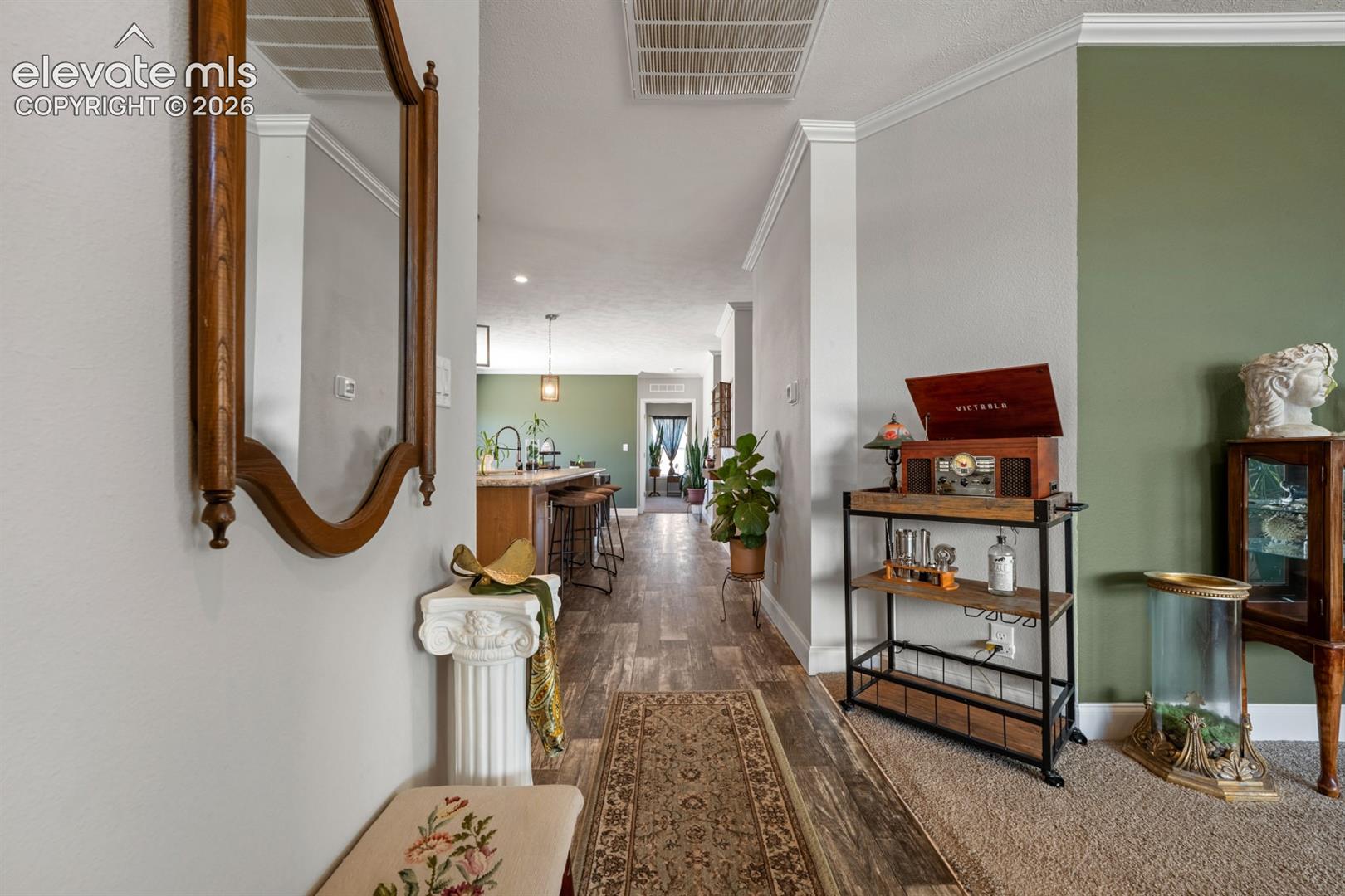 279 W Acorn Drive