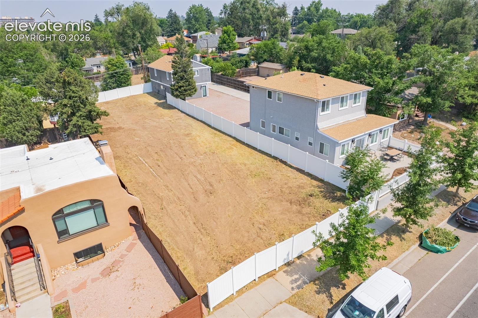 127 N Hancock Avenue