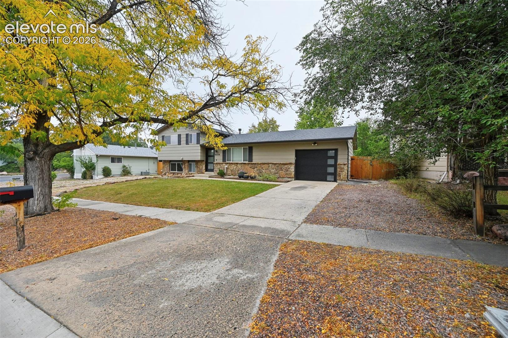 4220 N Nonchalant Circle