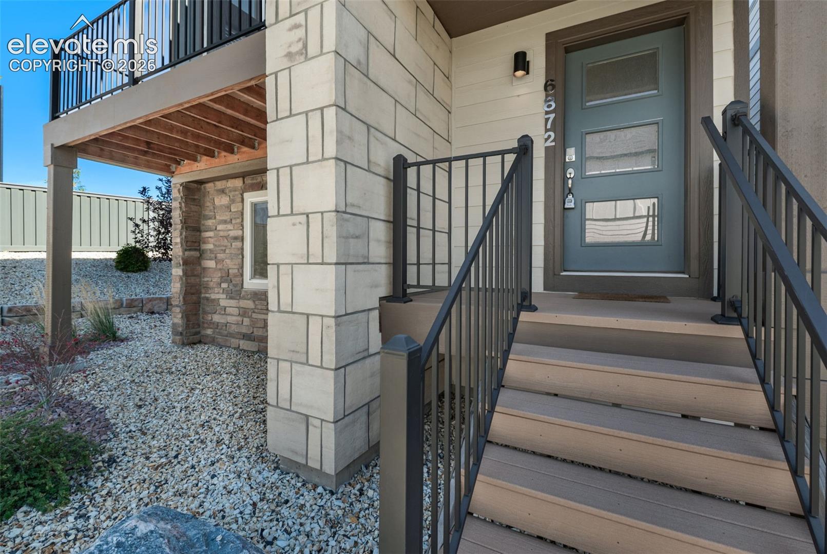 6872 Lily Mountain Lane