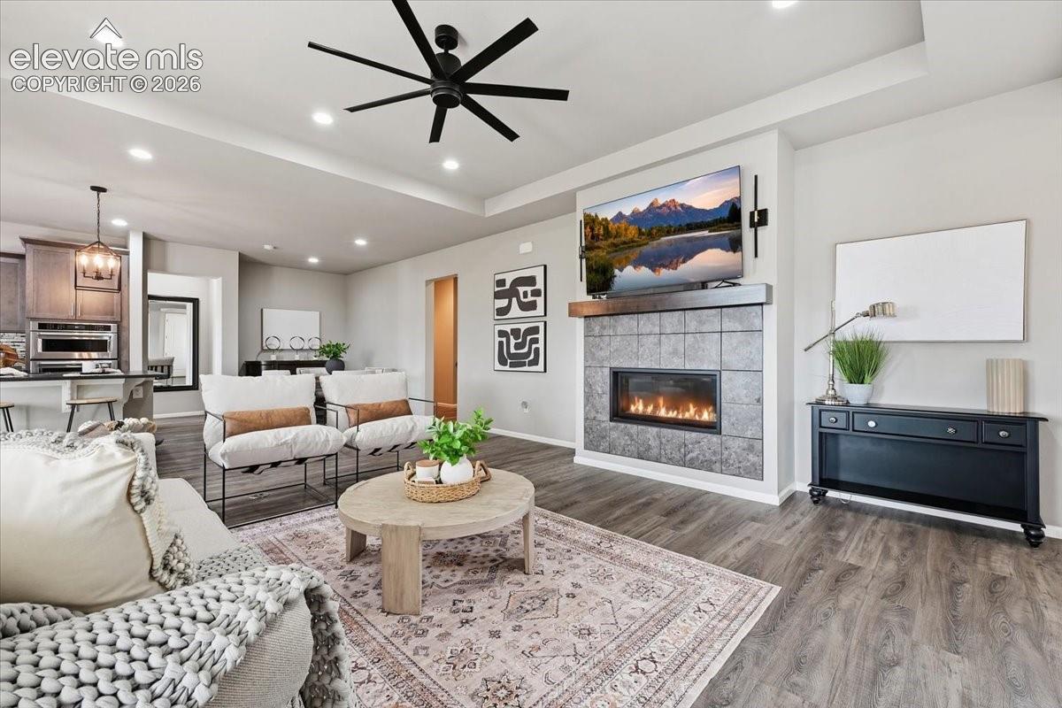 6670 Golden Briar Lane