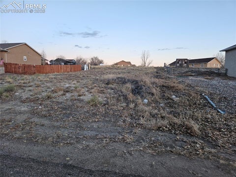Photo of 866 S Sterling Drive, Pueblo, CO 81007 (MLS # 6297439)