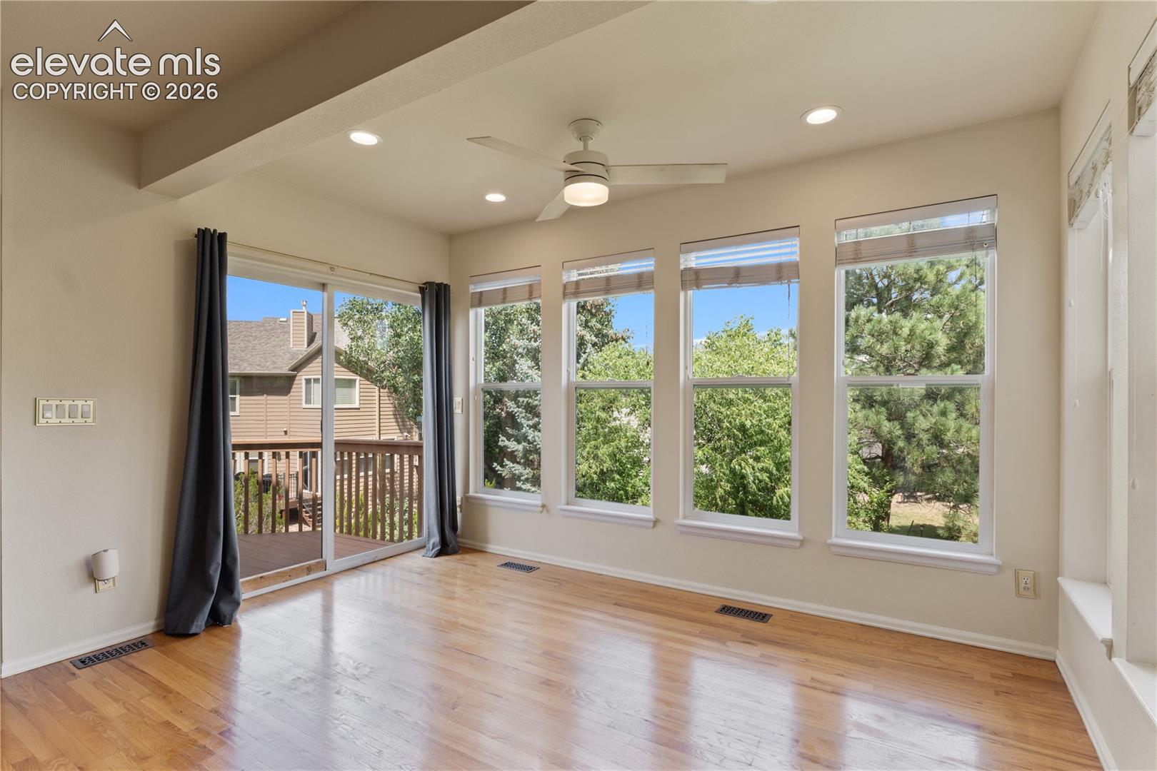 1136 Vista Oaks Drive