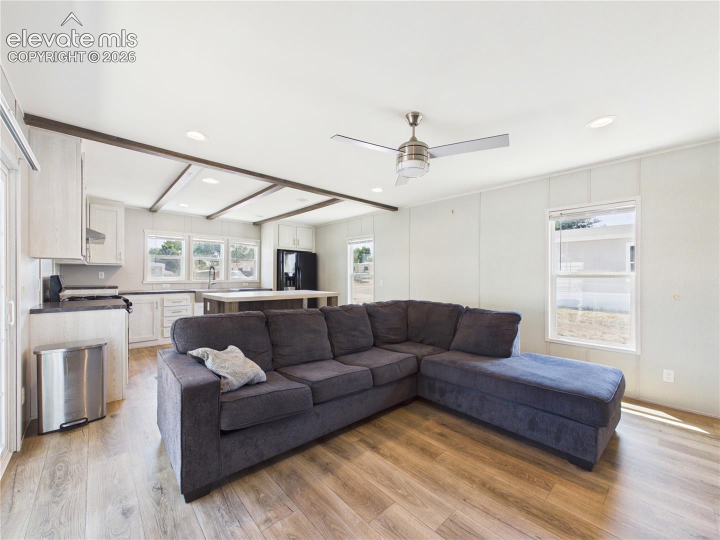 181 E Kipling Drive