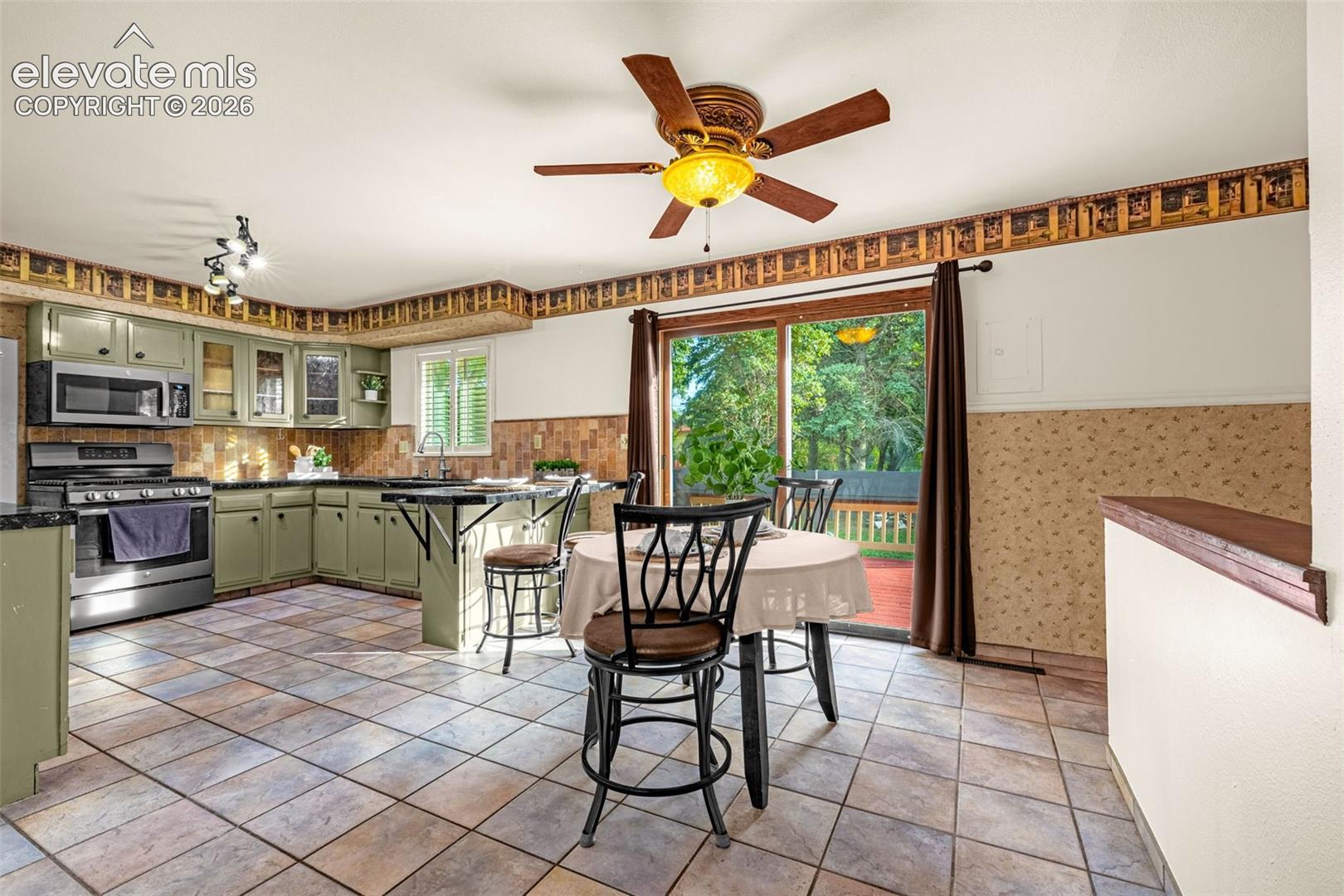 4210 Goldenrod Drive