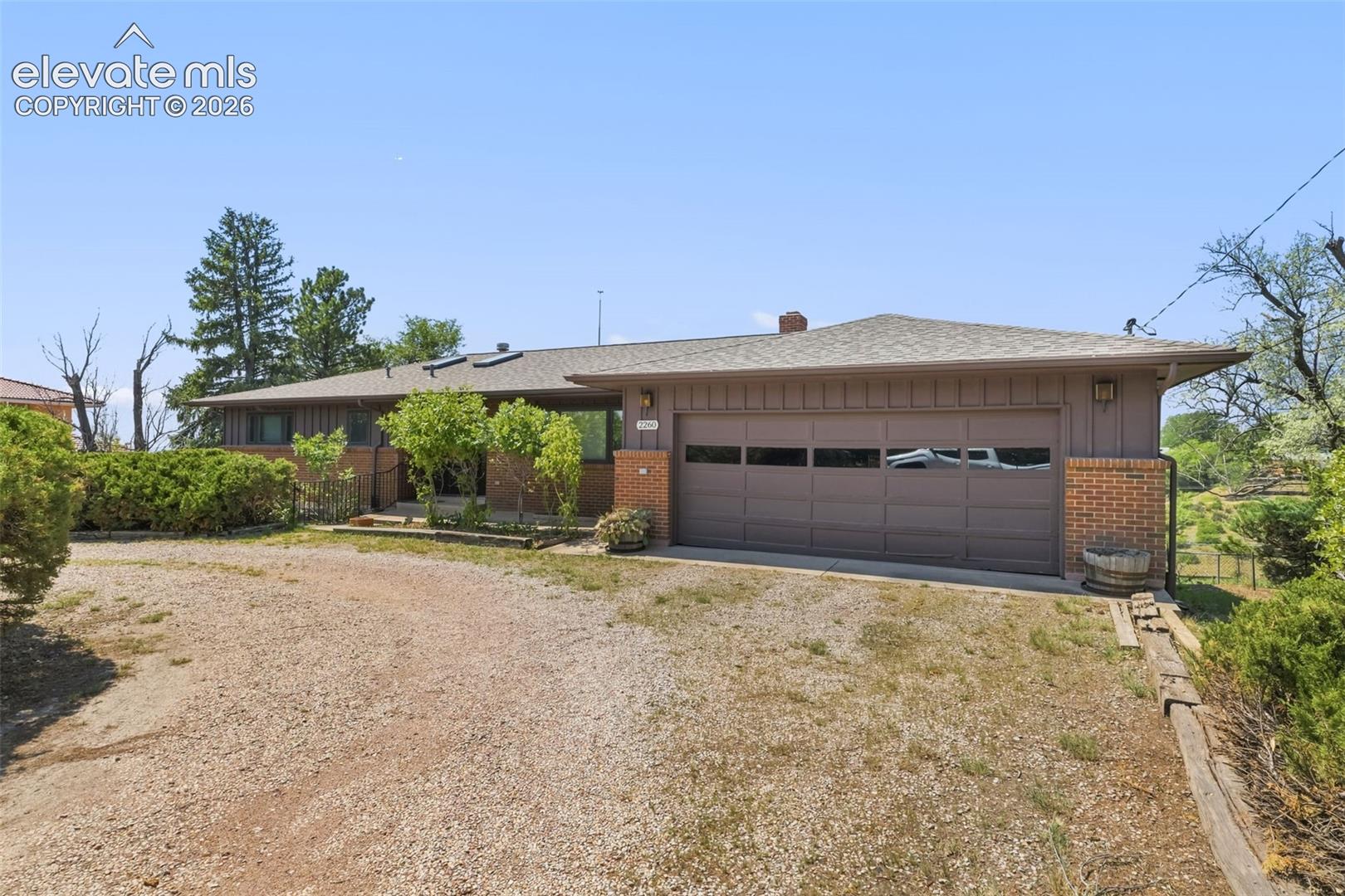 2260 Mesa Road