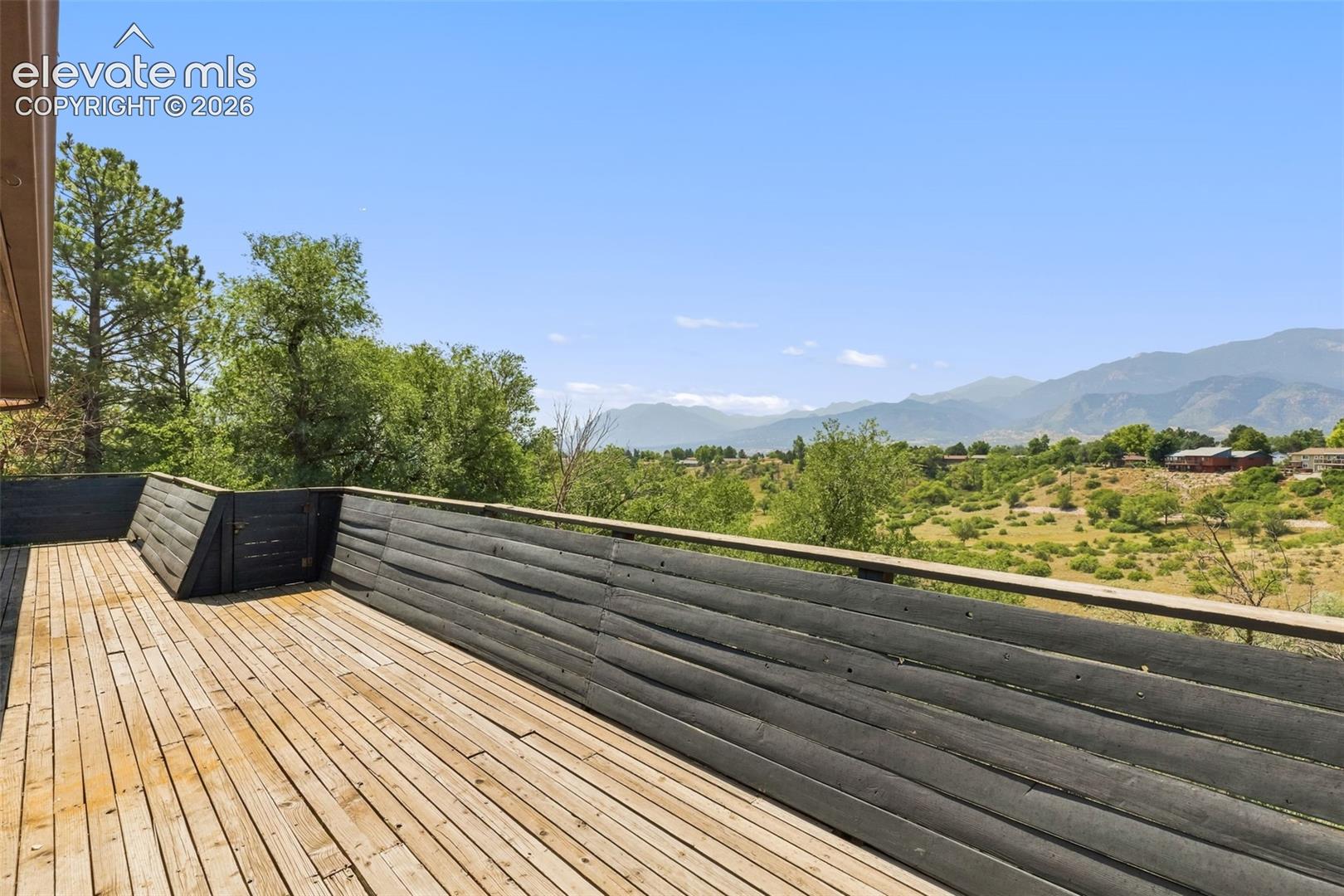 2260 Mesa Road
