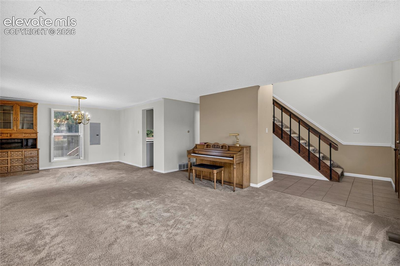 4332 Winding Circle