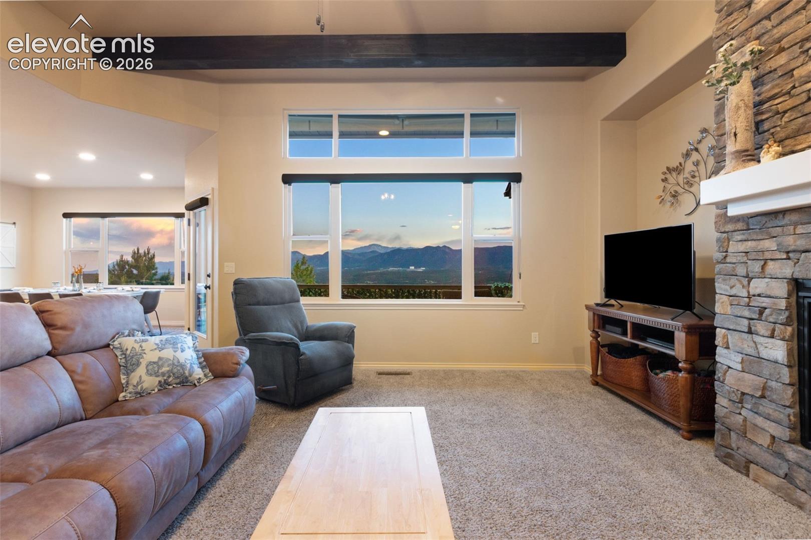 201 Kettle Valley Way