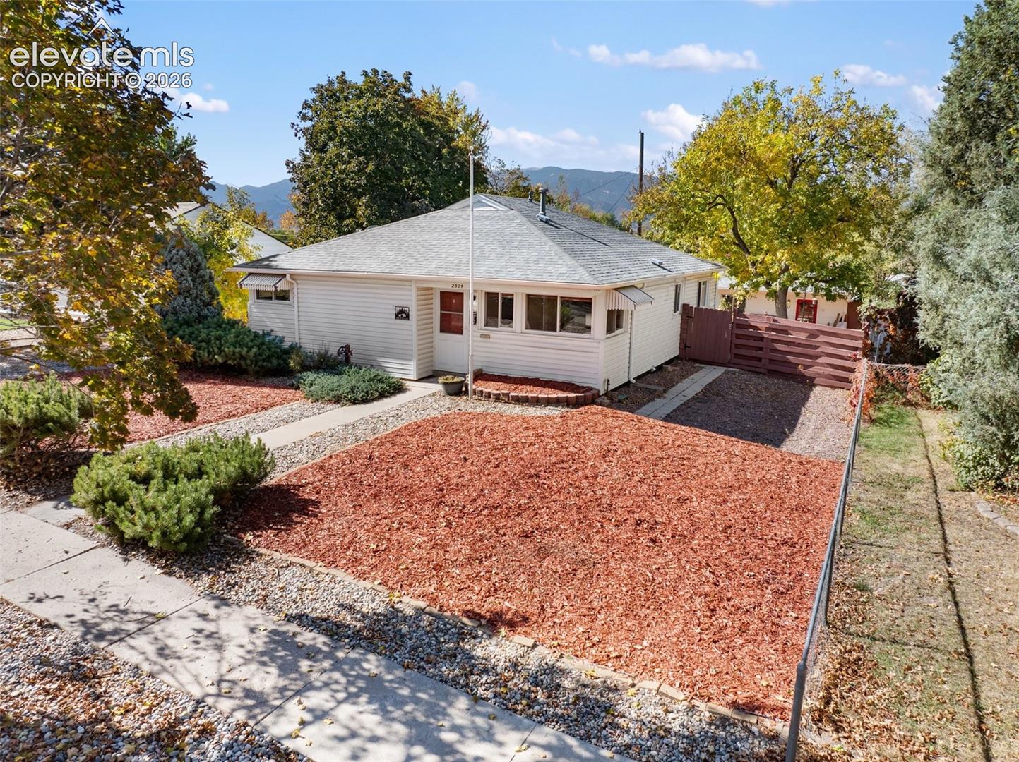 2304 Robin Drive