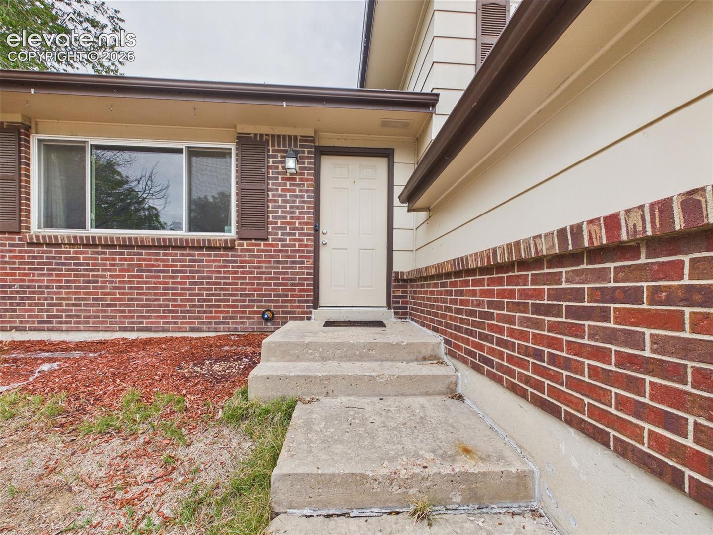 1945 Mineola Street
