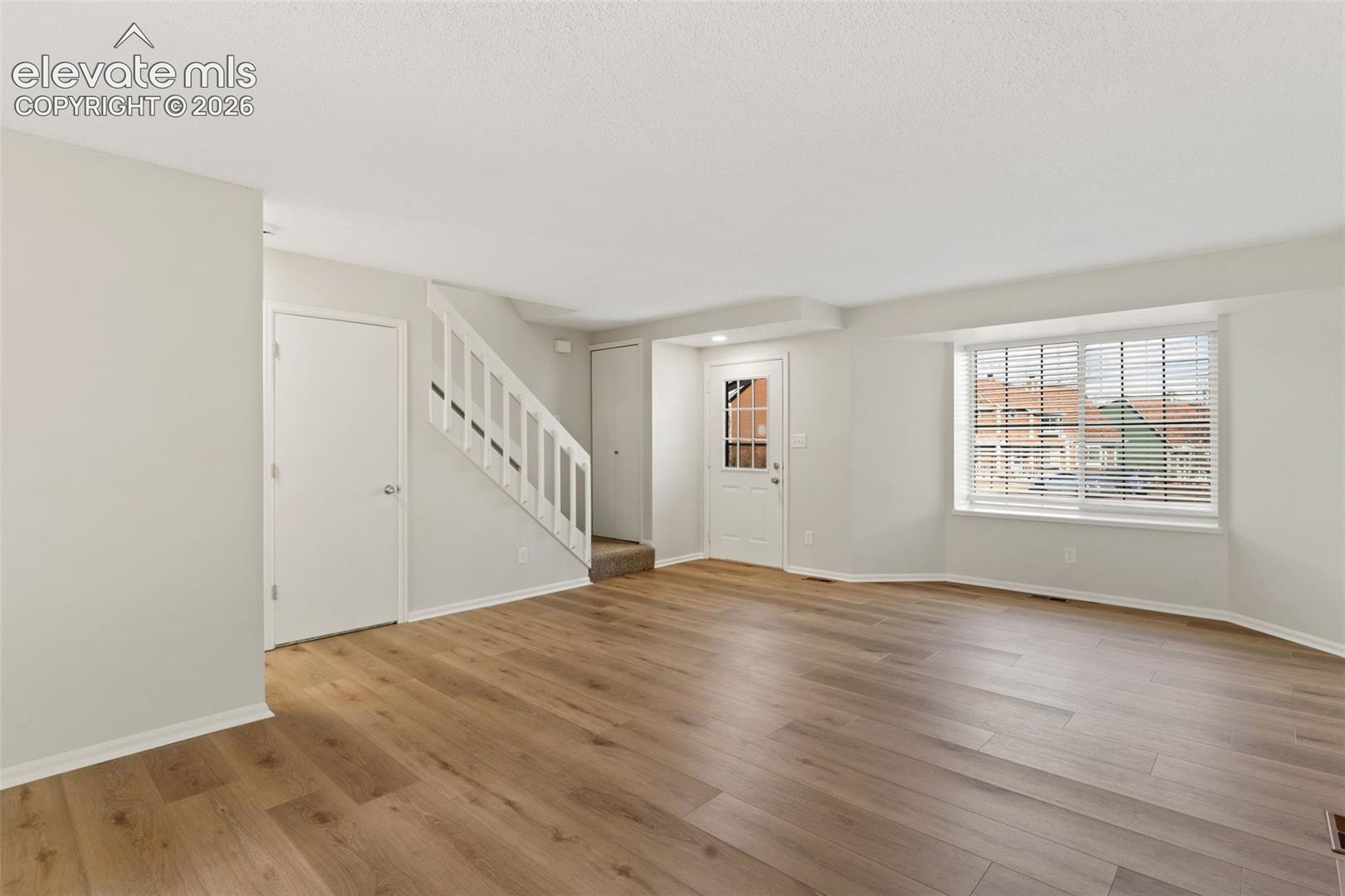 872 London Green Way