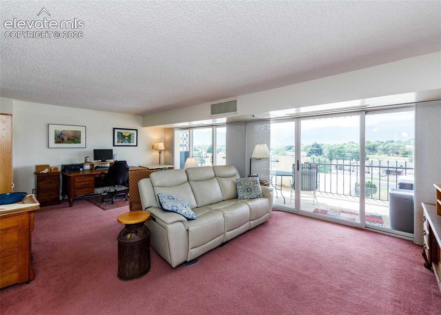 411 Lakewood Circle A408