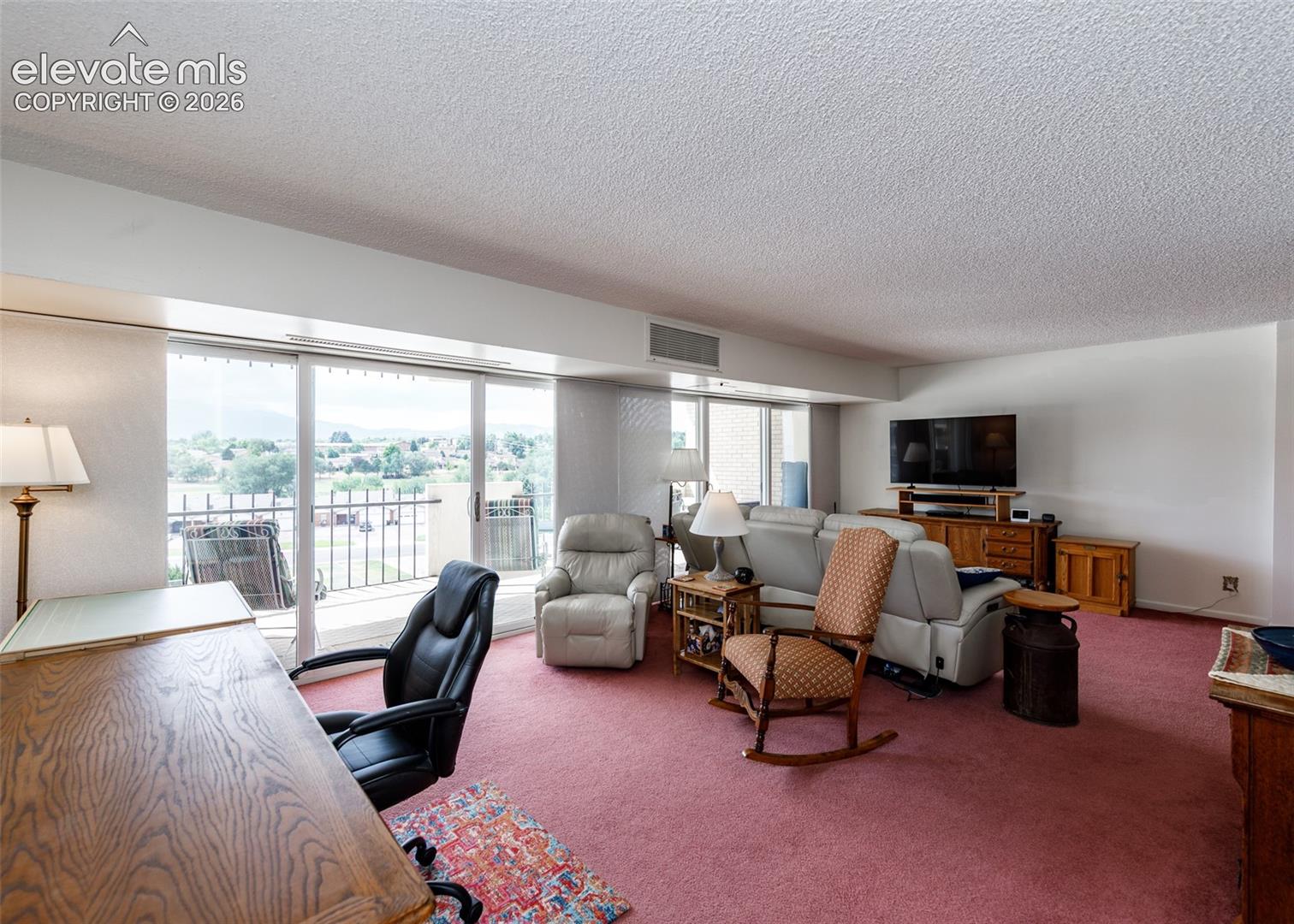 411 Lakewood Circle A408