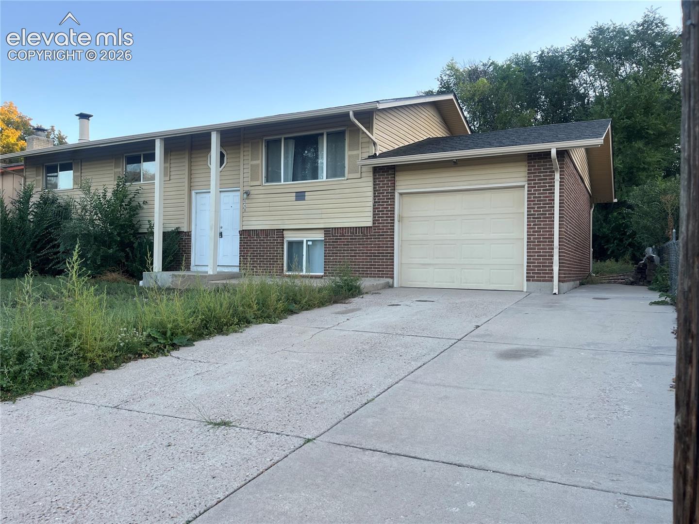 640 Squire Street