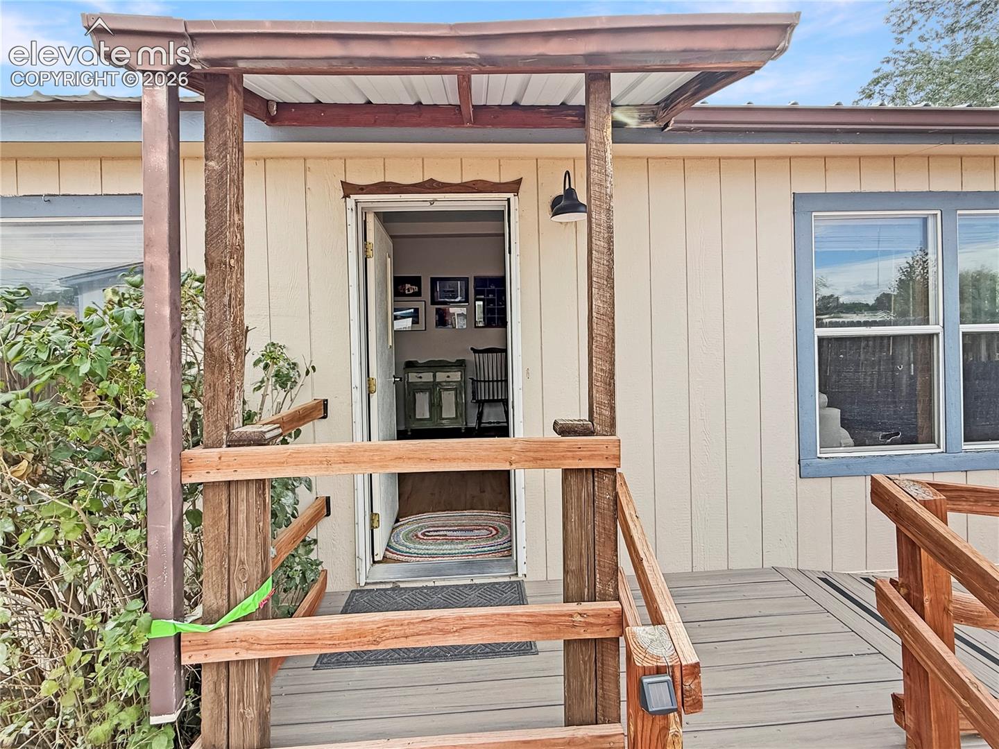 2620 Lowell Avenue