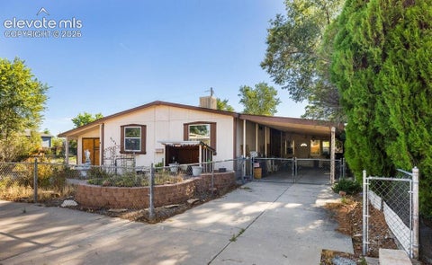 Photo of 2144 Hellbeck Drive, Pueblo, CO 81005 (MLS # 9285346)