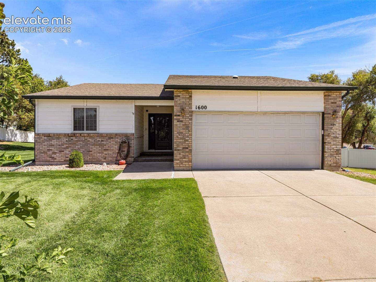 1600 Horseshoe Place
