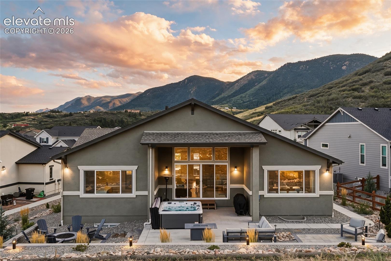 5425 Mesa Top Drive