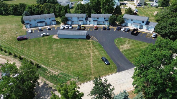 405 E TRUTH ST APT 1, SHULLSBURG, WI 53586 - Image 06580bcdcaa7ba60b8b4d94e8d91c6b0/2761188413