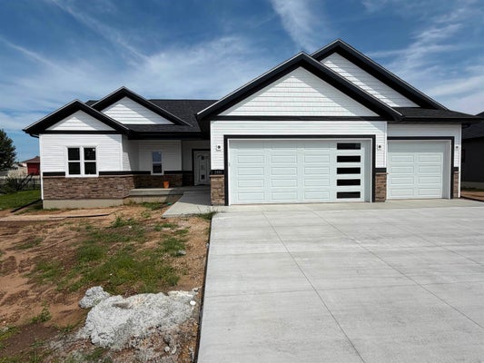 2009 MULBERRY ST, SAUK CITY, WI 53583 - Image 0d4d4a5e340f9ce724221cb9e3f67269/938325254